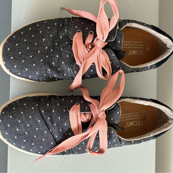 Toms Shoes - TOMS Women's Sneakers - Black with Pink Laces